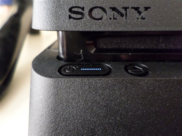 PS4 Slim首份体验报告：手柄手感/续航全面提升