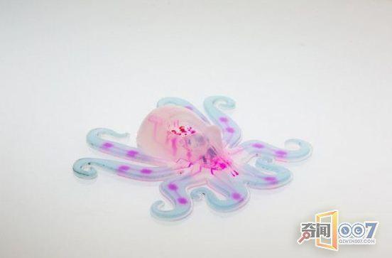 机器人都是人类形态呈现，见过自主式软体机器人吗？