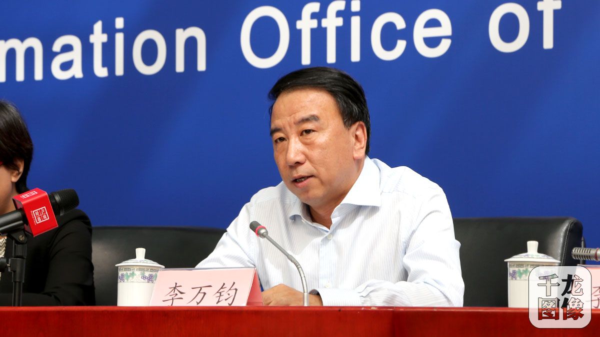 北京市民政局党委书记、局长李万钧。
