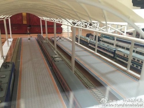 石家庄19岁学生制火车站模型