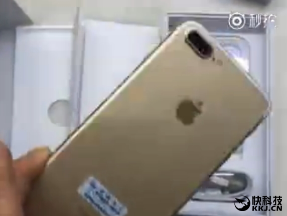 屏幕点亮！网曝iPhone 7 Plus行货真机：买不买