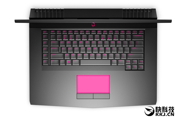 戴尔发布全新Alienware 15/17游戏本：一抹骚红