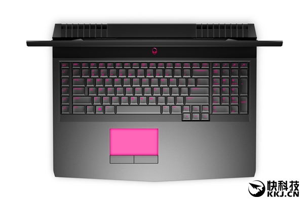 戴尔发布全新Alienware 15/17游戏本：一抹骚红