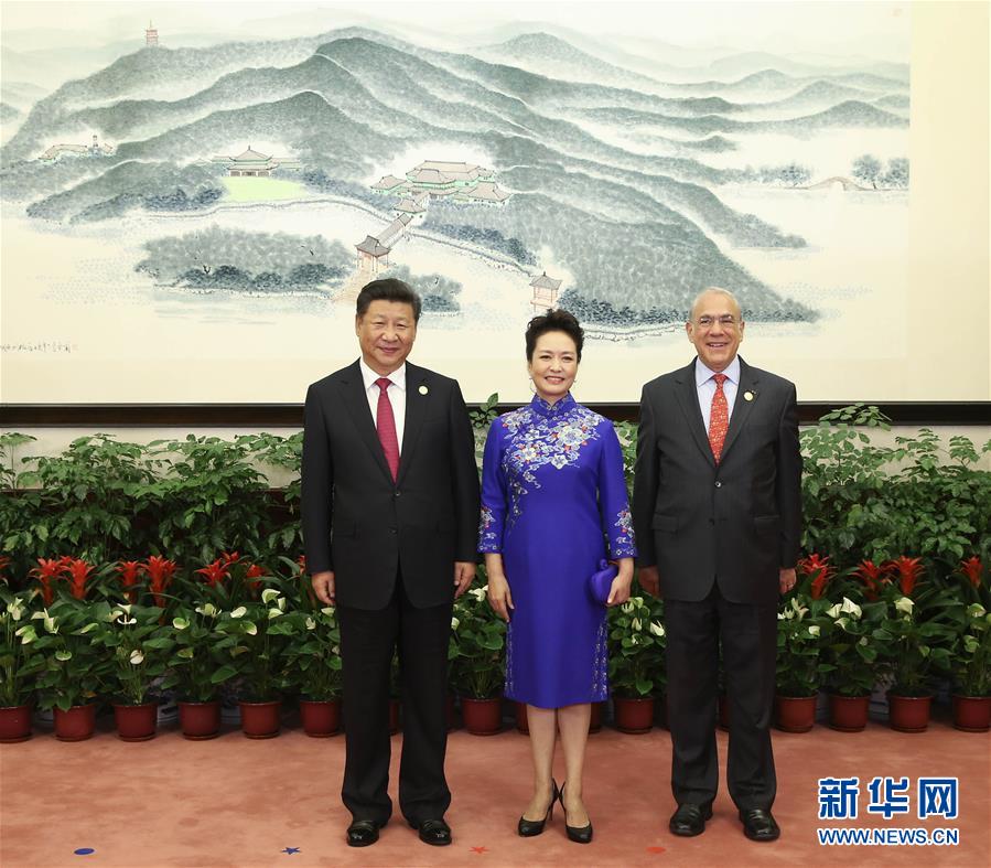 （杭州G20·XHDW）（10）习近平和彭丽媛迎候宴会贵宾
