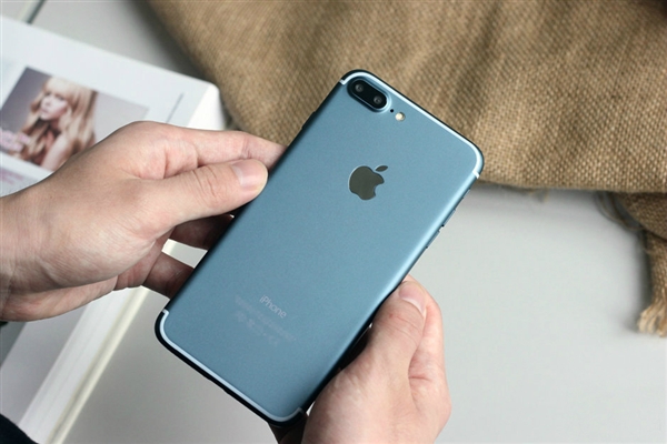 iPhone 7完整配置曝光！全新配色逼格爆表