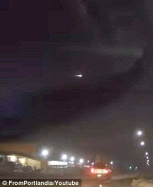 火球状“UFO”掠过美国西部 时间长达13秒