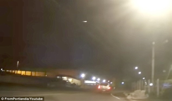 火球状“UFO”掠过美国西部 时间长达13秒