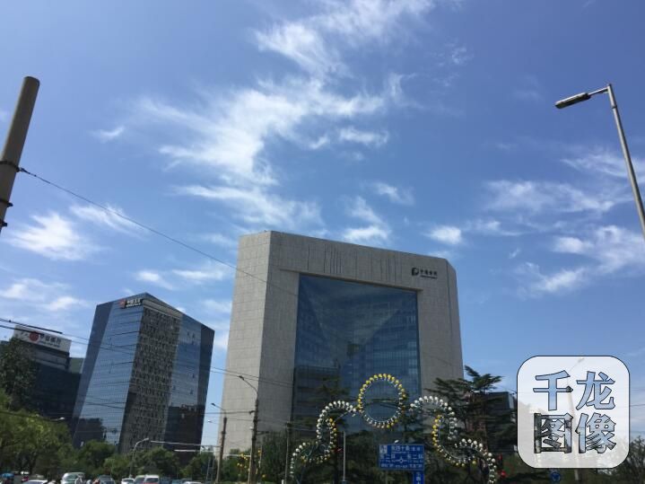 保利