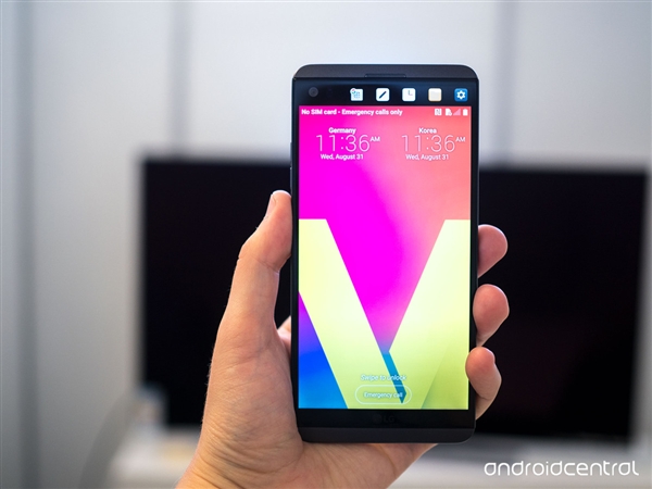 LG V20发布！首款安卓7.0手机 双屏双摄、金属机身可换电池