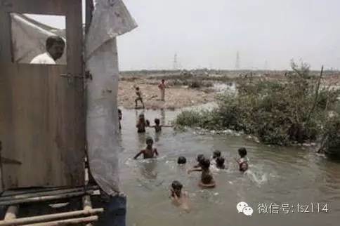 世上最奇葩的十大厕所，看完第二个就崩溃了！