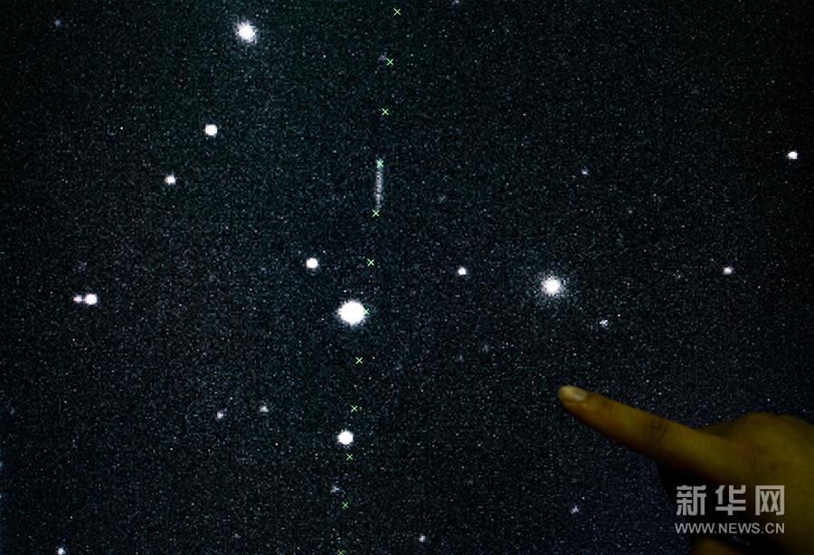 （今日关注·关注“地球哨兵”·图文互动）（1）小行星又来“骚扰”地球？科学家称重视勿慌张