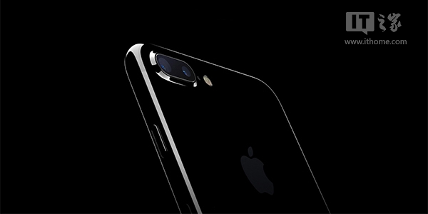 苹果官方建议：亮黑色苹果iPhone7/Plus最好配保护壳