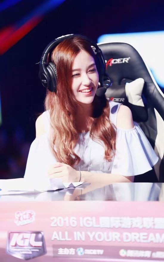 LOL,英雄联盟,LPL,rita,解说,妹子,专访最新图片