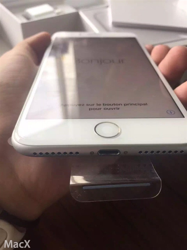 漂亮吗？国行iPhone 7 Plus四色包装齐亮相：大变