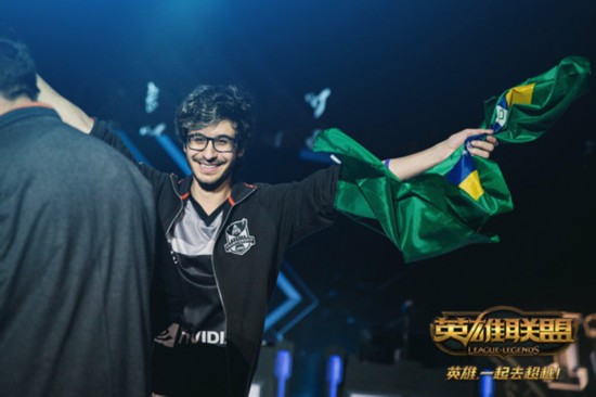 RNG IM陷死亡之组 EDG无意外保送八强 