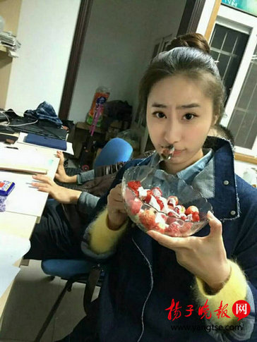 高校评最靓女博士