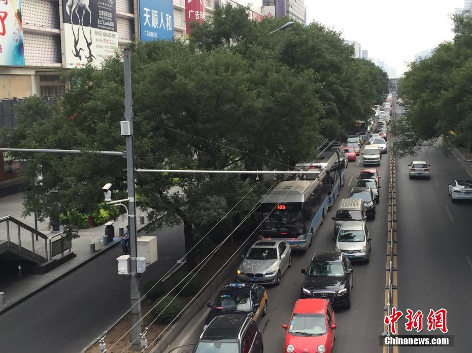 北京交通节前现严重拥堵 晚高峰提前