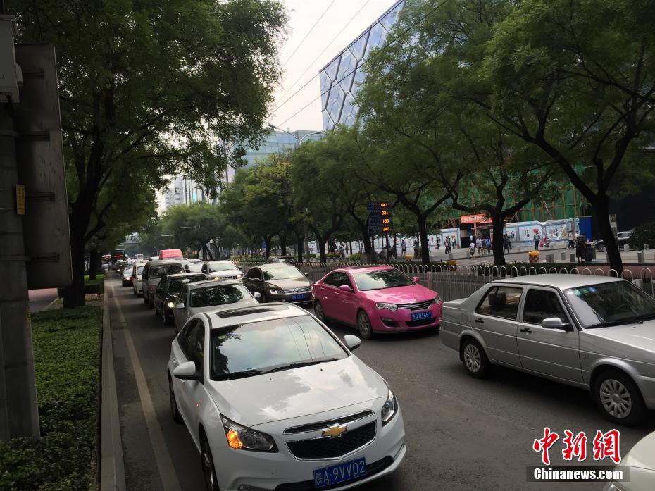北京交通节前现严重拥堵 晚高峰提前