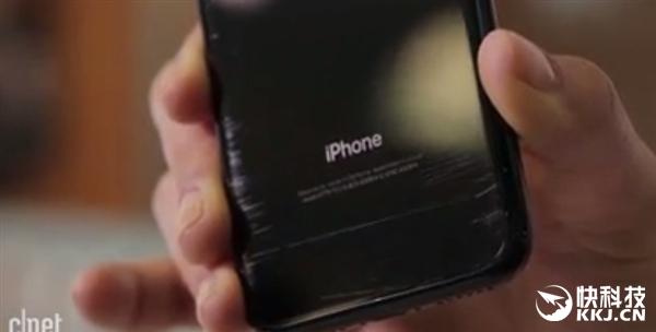 够买iPhone 7亮黑注意了！机身实测超不耐划