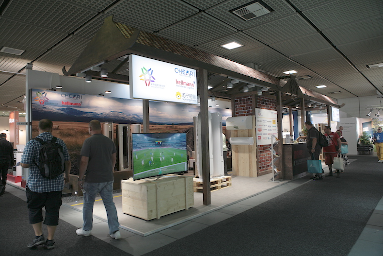 展台4.JPG