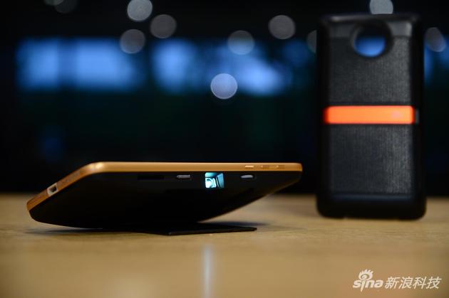 Moto Z投影模块
