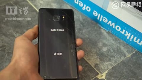 老外亲测微波炉加热三星Note7：电池没有起火