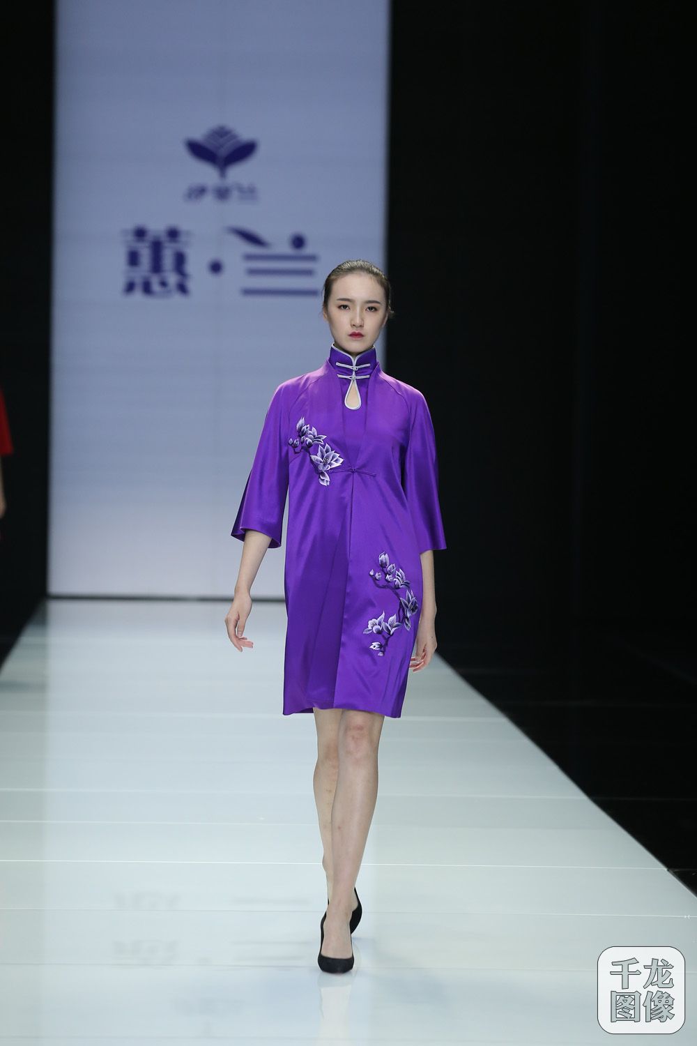 2016北京时装周上，京工集团旗下“伊里兰”品牌以“蕙 兰”为主题向业界及市场发布“四季”女装产品。