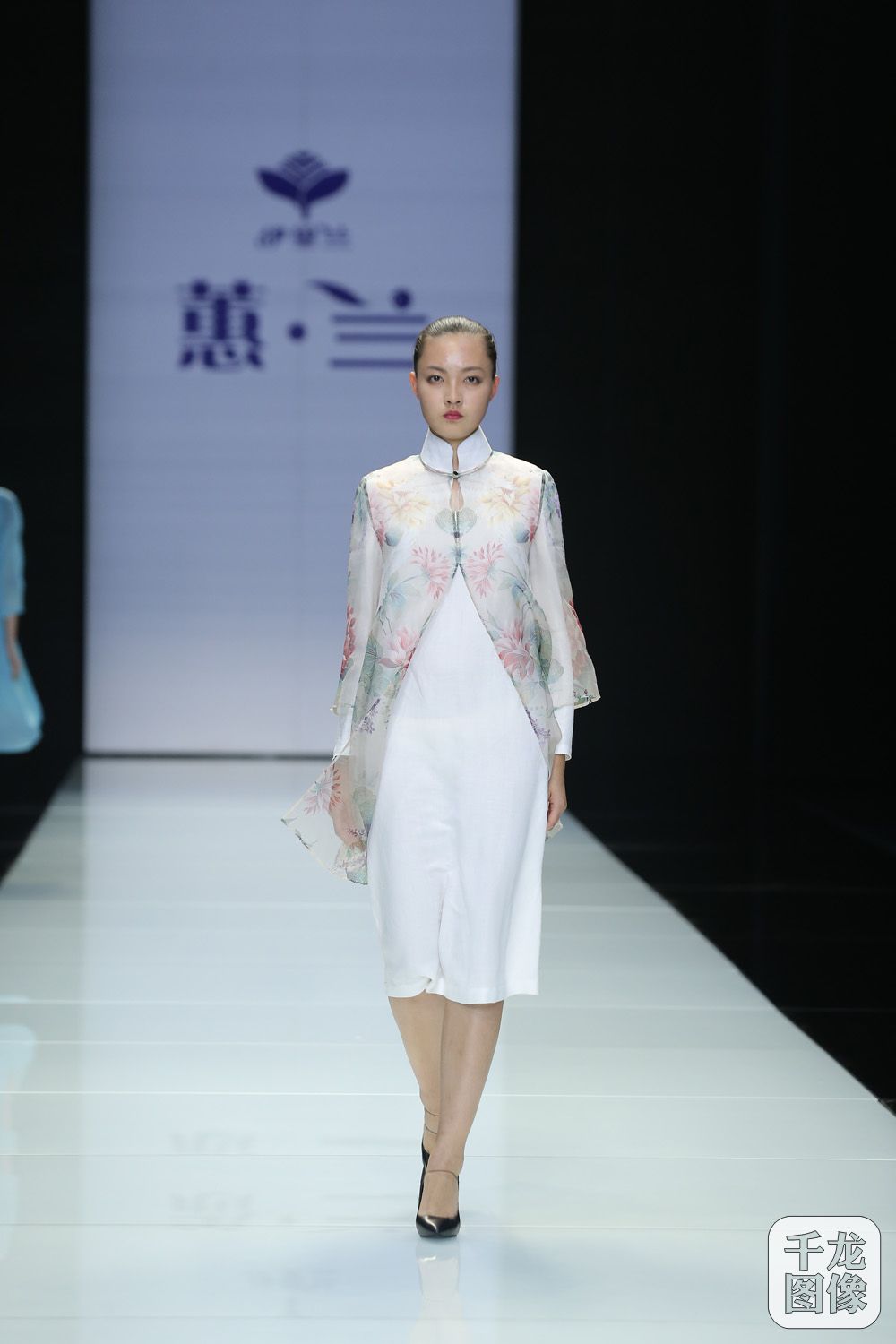 2016北京时装周上，京工集团旗下“伊里兰”品牌以“蕙 兰”为主题向业界及市场发布“四季”女装产品。