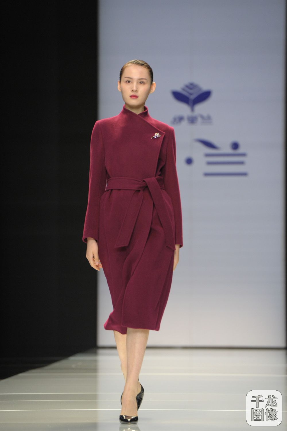 2016北京时装周上，京工集团旗下“伊里兰”品牌以“蕙 兰”为主题向业界及市场发布“四季”女装产品。