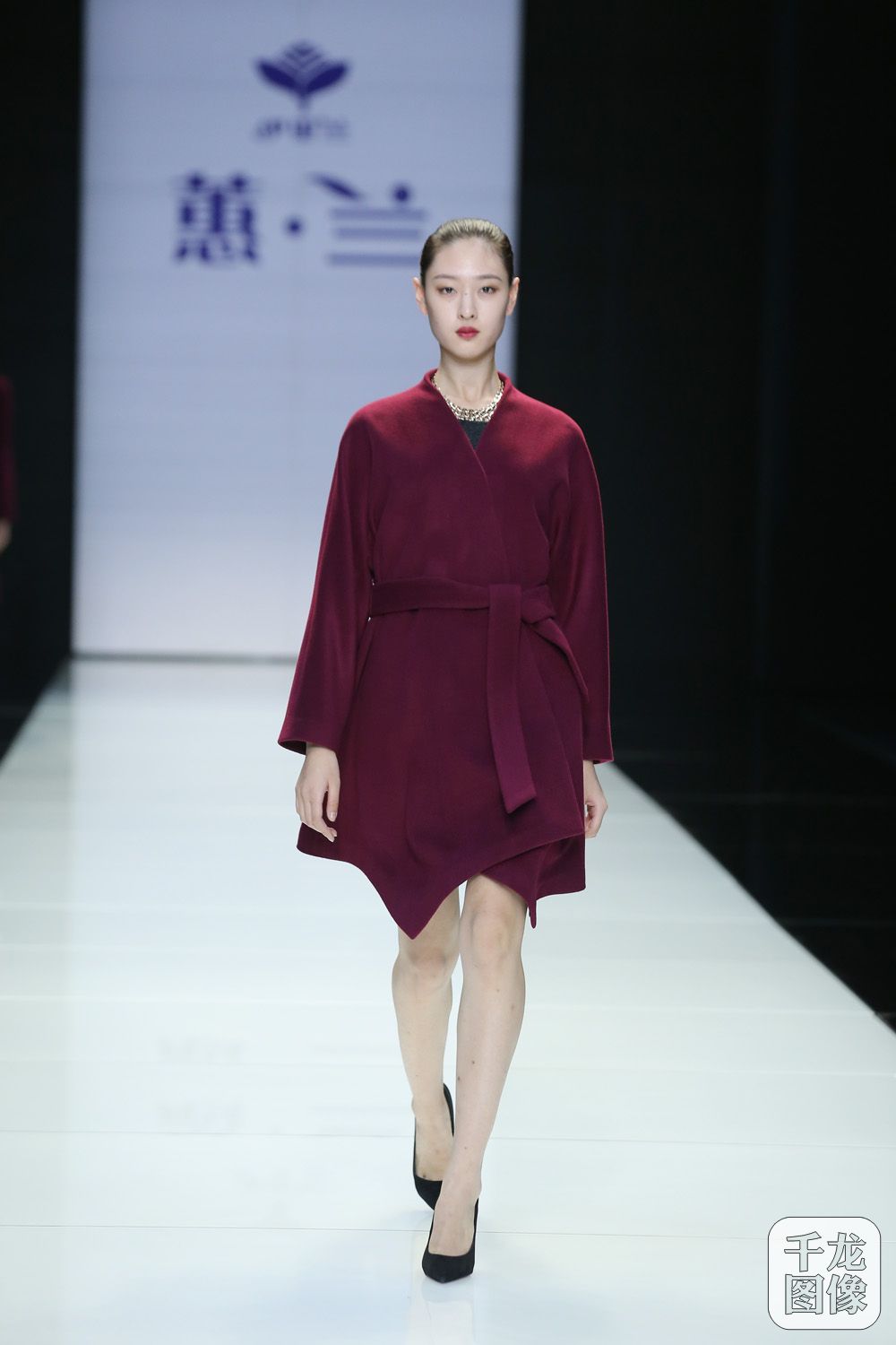 2016北京时装周上，京工集团旗下“伊里兰”品牌以“蕙 兰”为主题向业界及市场发布“四季”女装产品。