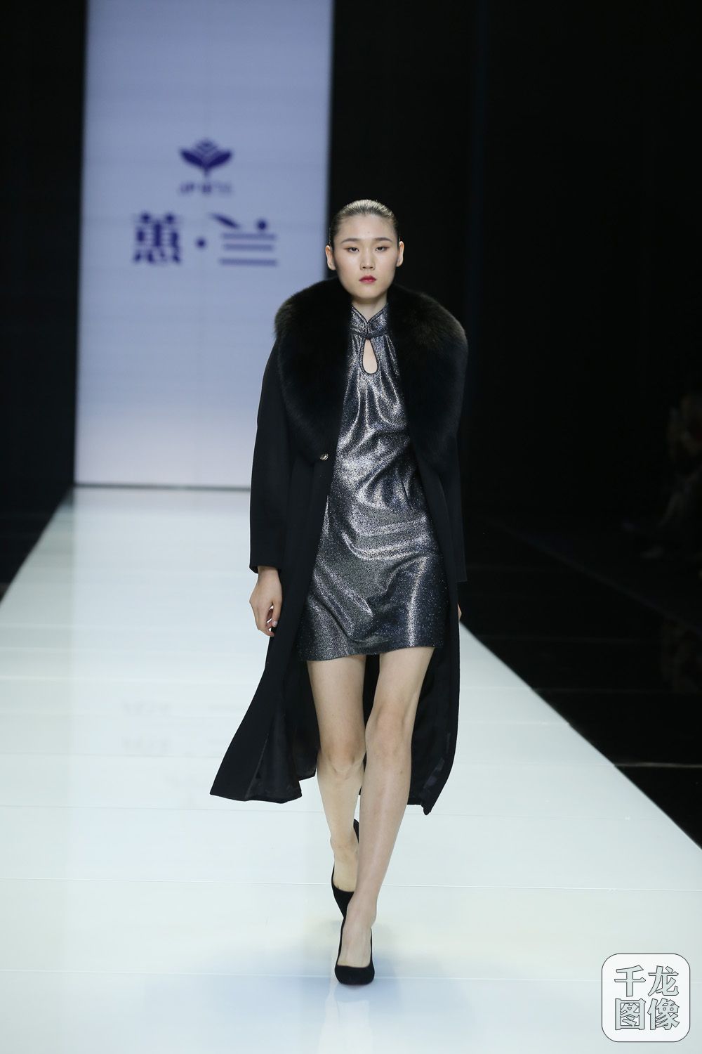 2016北京时装周上，京工集团旗下“伊里兰”品牌以“蕙 兰”为主题向业界及市场发布“四季”女装产品。