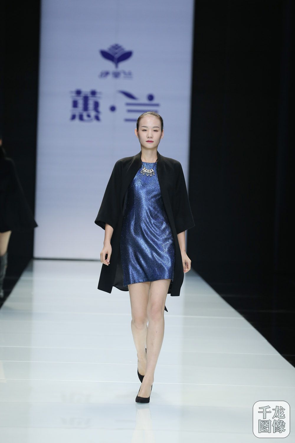 2016北京时装周上，京工集团旗下“伊里兰”品牌以“蕙 兰”为主题向业界及市场发布“四季”女装产品。