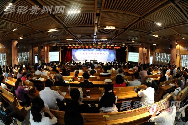 徐圻：寻找与世界对话的文化“公约数”