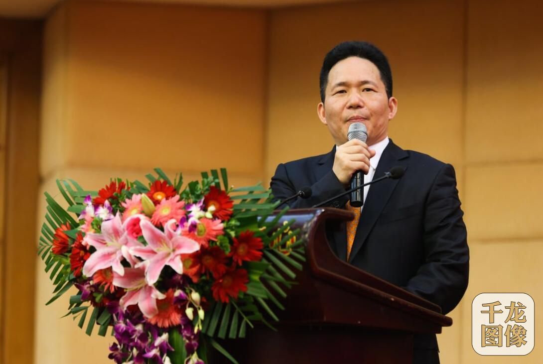 董志龙