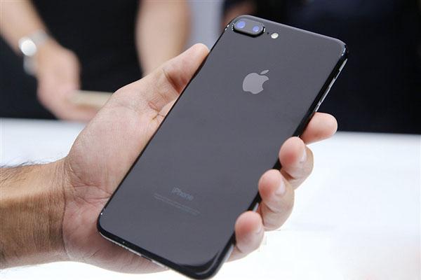 iOS 10发布两周安装率喜人 美国超过半数iPhone已升级