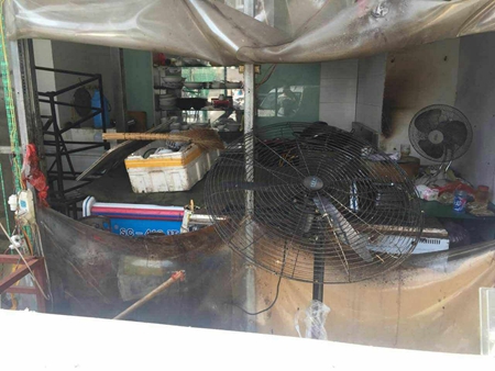 天价大虾涉事店面目前已关闭(网友供图)