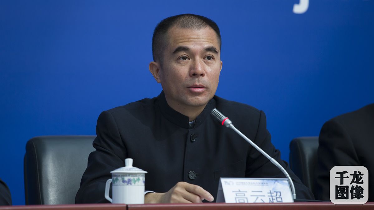 北京奥运城市发展促进中心副主任高云超介绍冬博会的举办背景和作用。