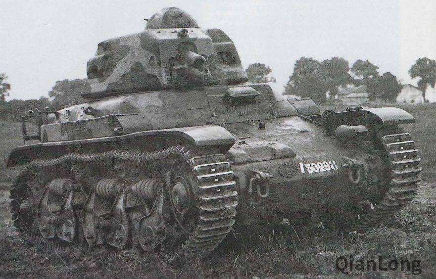 法国雷诺R35坦克 遇到德国2号坦克就没辙了