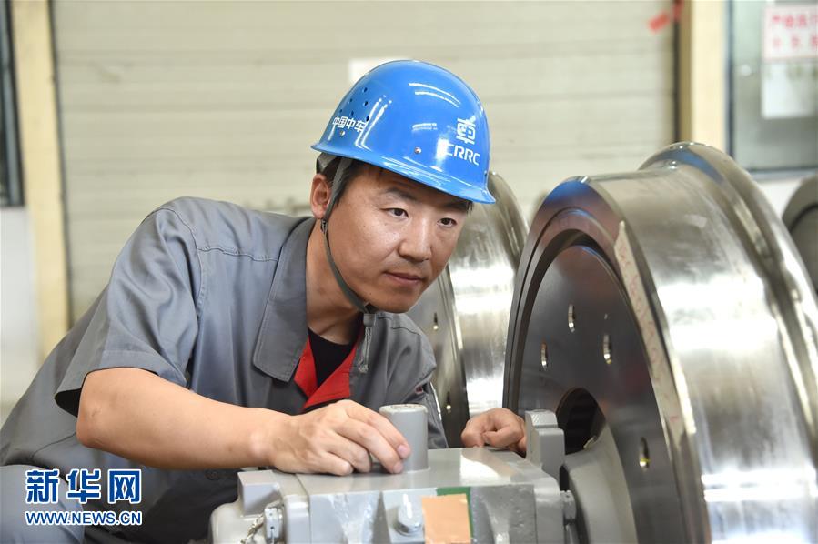 大国重巧匠--来自青岛制造业一线的思考-千龙