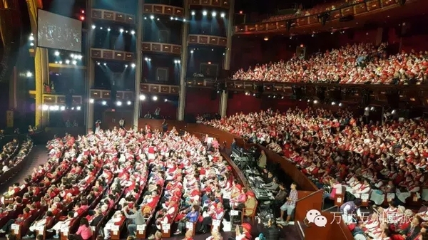 万达五洲国旅超大规模旅行团空降洛杉矶-千龙