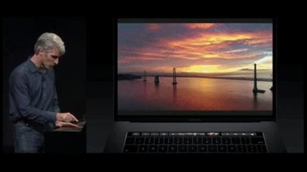 装X利器！苹果新MacBook Pro上的Touch Bar到底能干啥？
