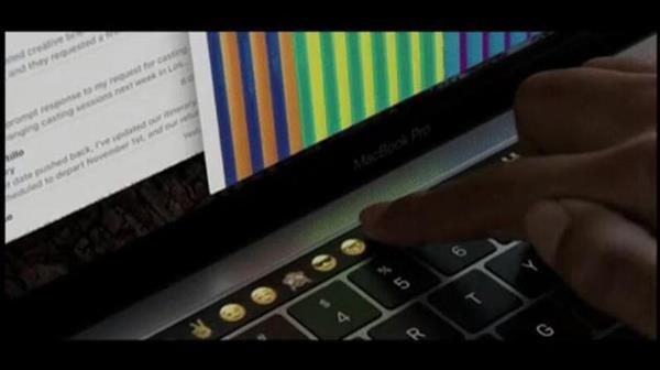 装X利器！苹果新MacBook Pro上的Touch Bar到底能干啥？