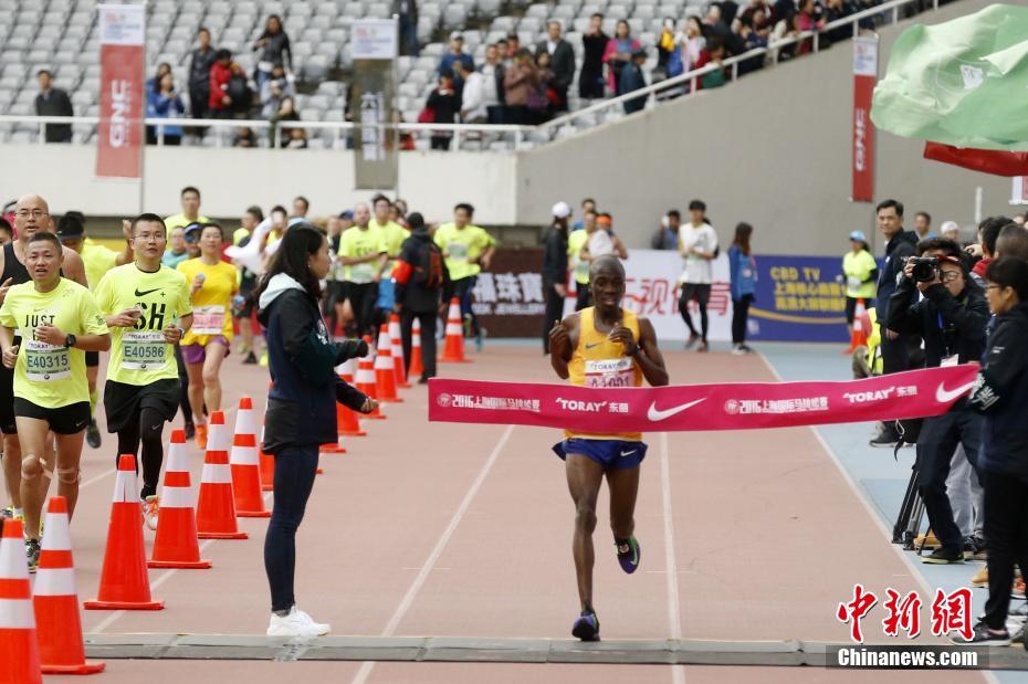 非洲选手包揽上海国际马拉松赛男女组桂冠