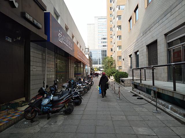 努比亚miniS评测：设计激进的小屏拍照手机