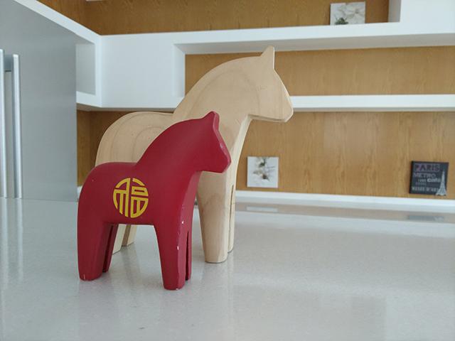 努比亚miniS评测：设计激进的小屏拍照手机