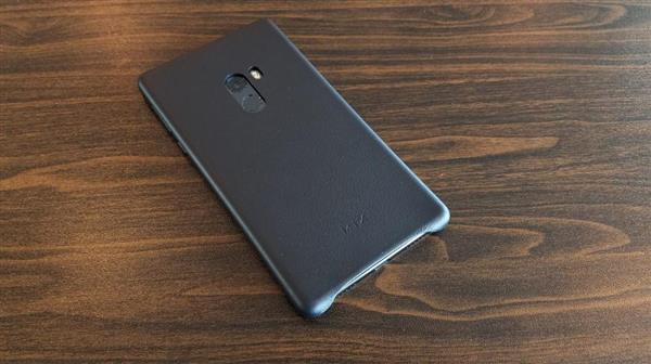 《福布斯》体验小米MIX：令iPhone 7黯然失色