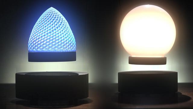 当初表白时有这款梦幻悬浮台灯 现在绝非单身狗