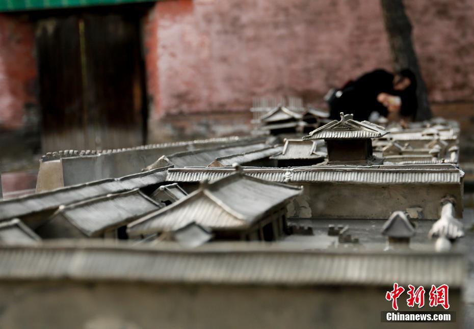 大型雕塑作品“大紫禁城”走进故宫