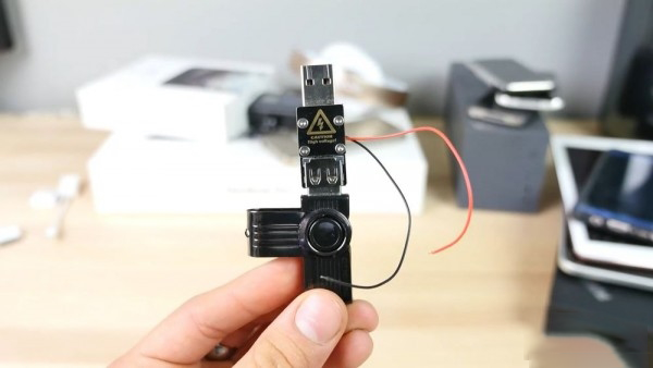 插入瞬间设备瘫痪？大神研发死亡USB