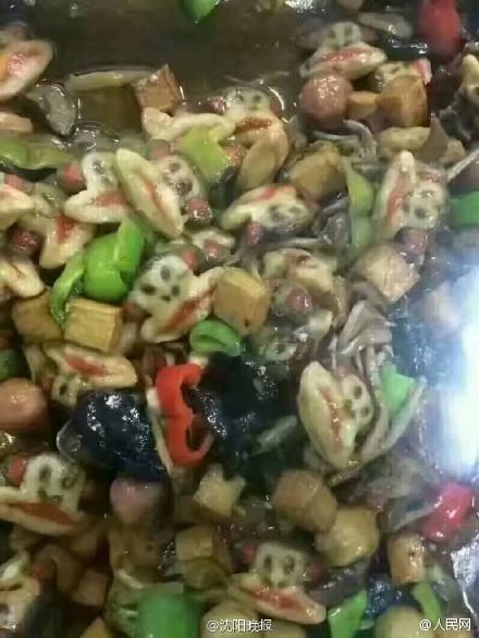 食堂现砂锅大嘴猴一份9元 大学食堂中国第九大菜系大盘点